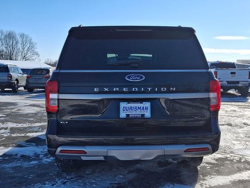 Certified 2024 Ford Expedition XLT image 5