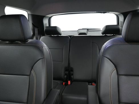 Used 2019 Chevrolet Traverse Premier w/ Redline Edition AWD/4WD image 12