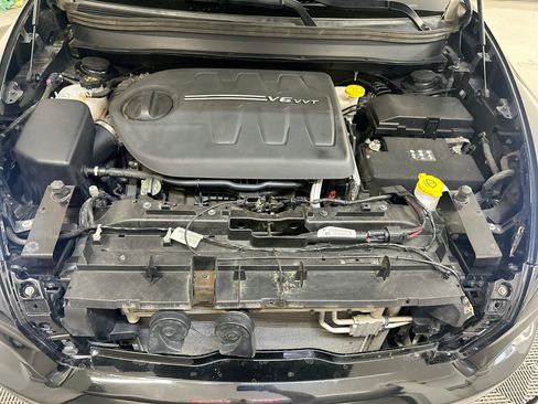 Used 2017 Jeep Cherokee Sport AWD/4WD image 33
