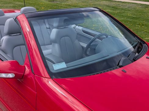 Used 2002 Mercedes-Benz CLK 320 Cabriolet image 28