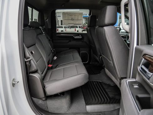 New 2026 GMC Sierra 3500 SLE w/ SLE Value Package AWD/4WD image 19