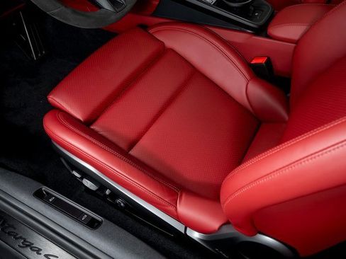 Used 2024 Porsche 911 Targa 4 GTS image 17