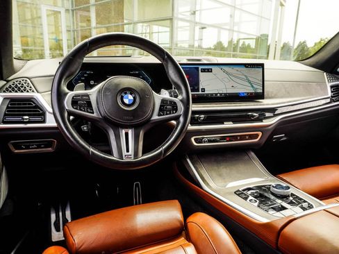 Used 2024 BMW X7 M60i w/ Executive Package AWD/4WD image 15