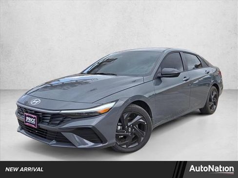 Used 2026 Hyundai Elantra Sport image 1