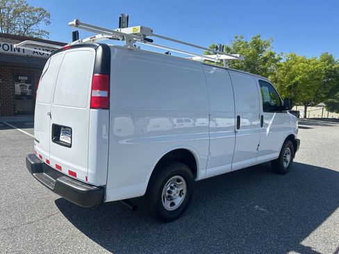Used 2020 Chevrolet Express 2500 w/ Driver Convenience Package image 7