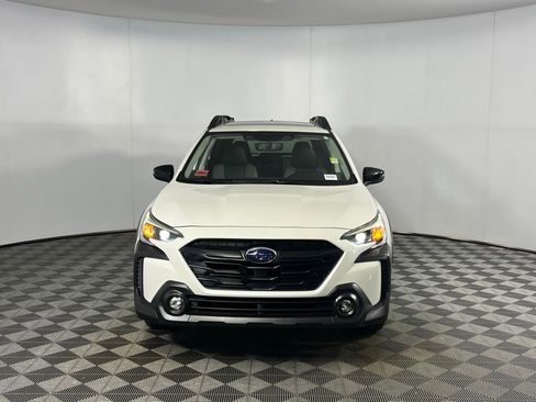 Used 2023 Subaru Outback Onyx Edition image 5