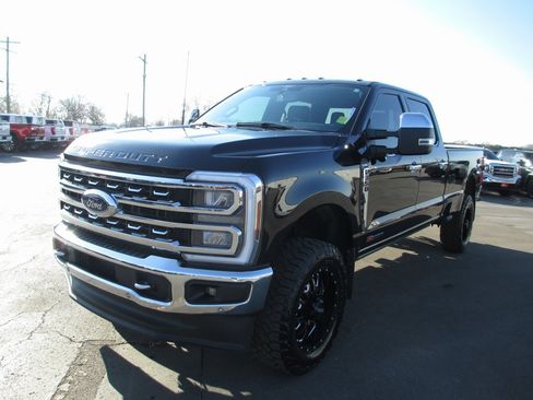 Used 2024 Ford F350 Lariat w/ Lariat Ultimate Package image 11