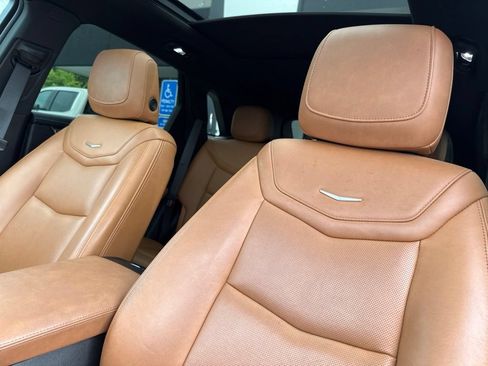 Used 2022 Cadillac XT5 Premium Luxury w/ Technology Package FWD image 24