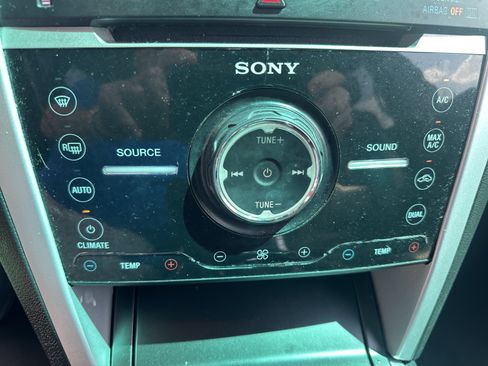 Used 2015 Ford Explorer Limited FWD image 16