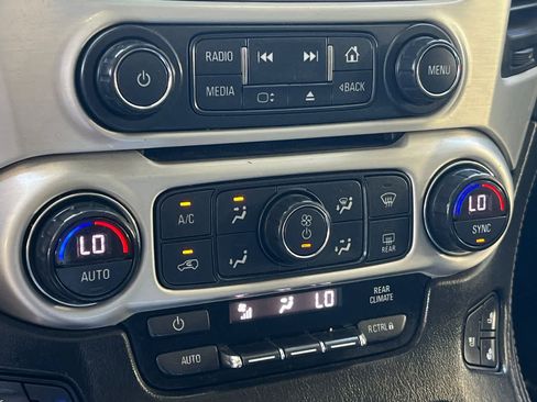 Used 2018 GMC Yukon SLT AWD/4WD image 24