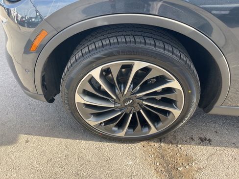 Used 2021 Lincoln Aviator Reserve w/ Equipment Group 201A image 9