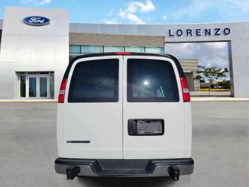 Used 2025 Chevrolet Express 2500 w/ Driver Convenience Package RWD image 6