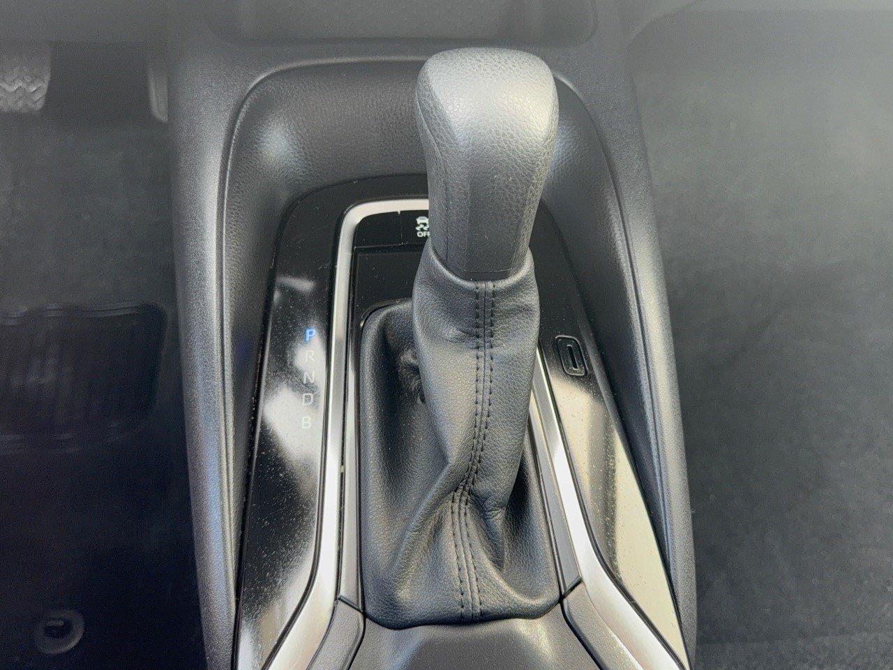 Used 2025 Toyota Corolla LE FWD image 21