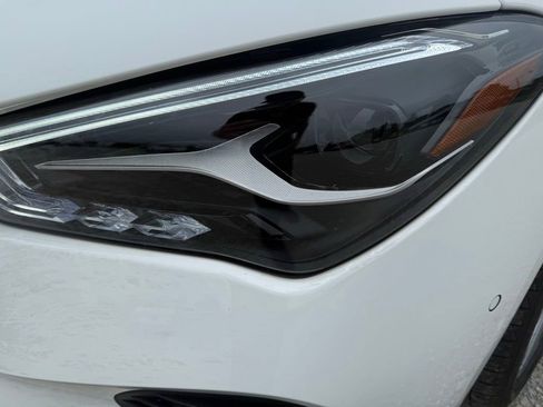 Used 2025 Mercedes-Benz CLA 250 4MATIC image 9