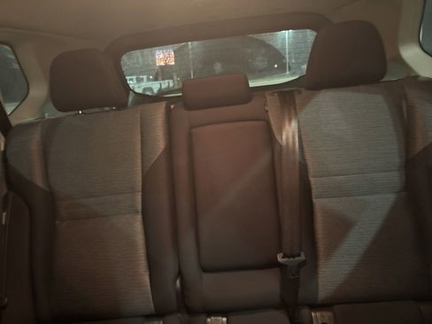 Used 2022 Nissan Rogue SV image 18