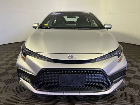 Used 2022 Toyota Corolla SE FWD image 2