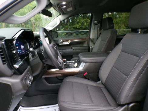 Used 2023 Chevrolet Silverado 1500 RST AWD/4WD image 13