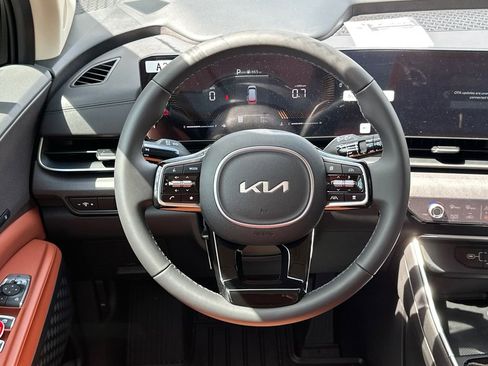 New 2026 Kia Carnival EX FWD image 26