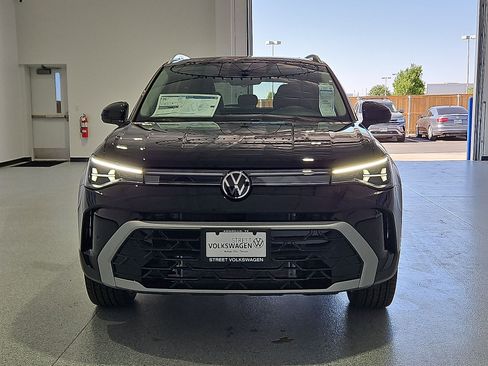 New 2026 Volkswagen Taos SEL AWD/4WD image 3