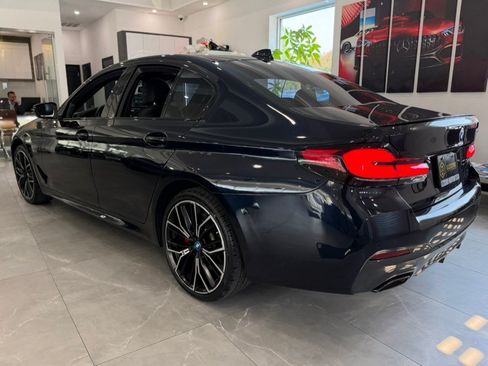 Used 2023 BMW 530e w/ M Sport Package RWD image 5