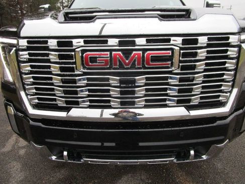 New 2026 GMC Sierra 2500 Denali w/ Denali Reserve Package image 21