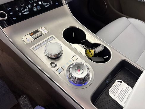 New 2026 Genesis GV70 2.5T Advanced AWD/4WD image 21