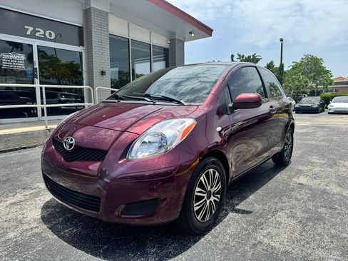 Used 2010 Toyota Yaris 2-Door Hatchback FWD image 1