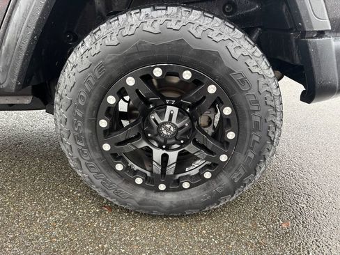 Used 2018 Jeep Wrangler Unlimited Sport S image 9