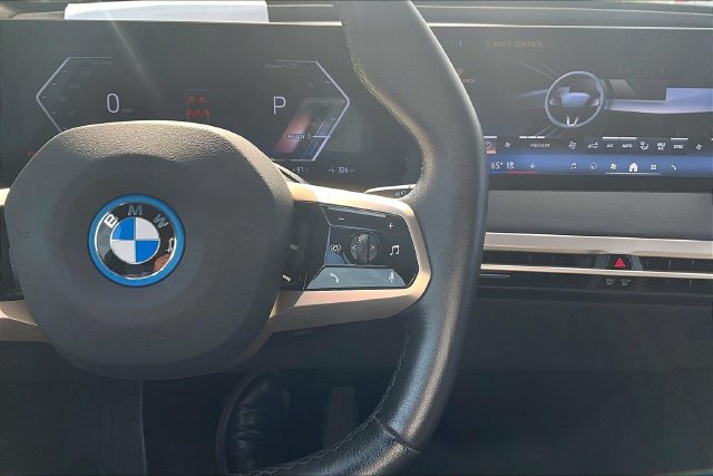 Used 2025 BMW iX xDrive50 w/ Sport Package AWD/4WD image 21