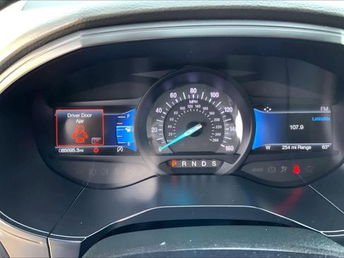 Used 2022 Ford Edge Titanium image 21