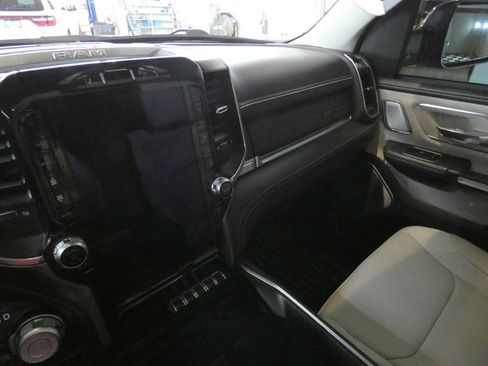 Used 2022 RAM 1500 Limited AWD/4WD image 12