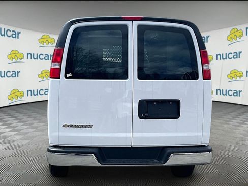 New 2026 Chevrolet Express 2500 w/ Driver Convenience Package RWD image 6