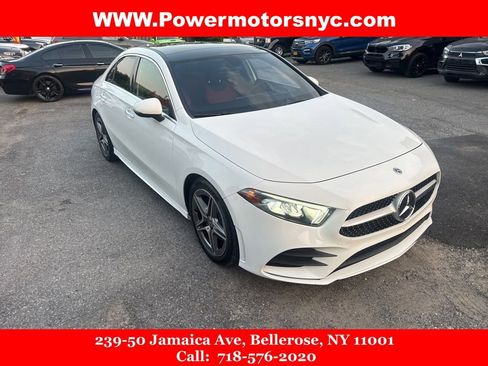 Used 2022 Mercedes-Benz A 220 4MATIC w/ AMG Line image 4