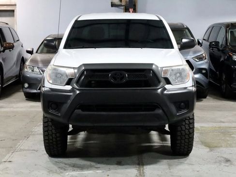 Used 2015 Toyota Tacoma PreRunner w/ Convenience Package image 2