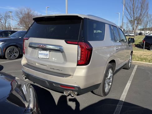 Used 2023 GMC Yukon Denali w/ Denali Reserve Package image 23