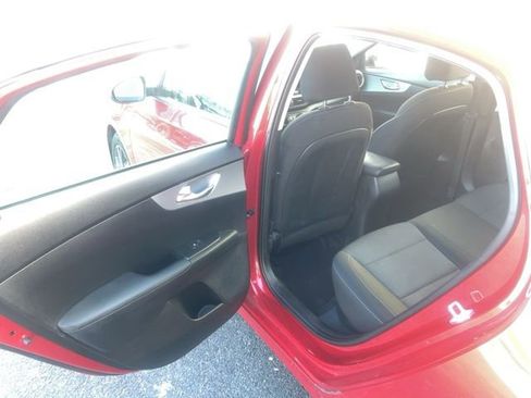 Used 2023 Kia Forte LXS image 10