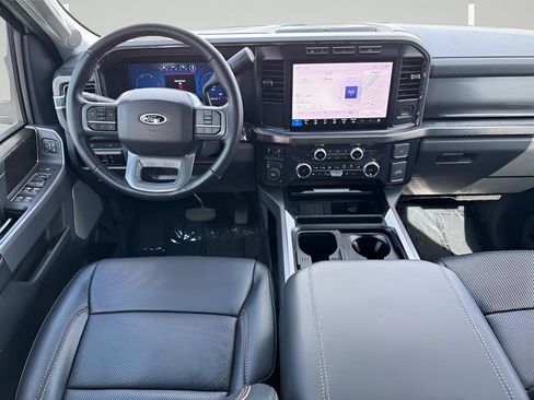 Used 2024 Ford F250 Lariat image 5