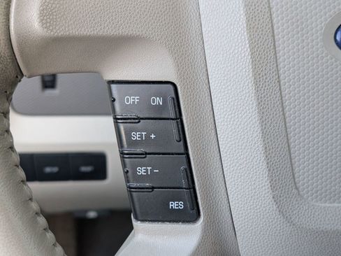 Used 2012 Ford Escape XLT image 18