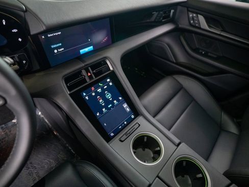 New 2025 Porsche Taycan 4S image 26