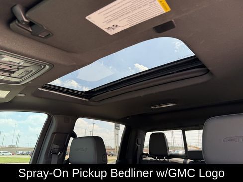 Used 2025 GMC Sierra 1500 AT4 w/ AT4 Premium Package AWD/4WD image 33