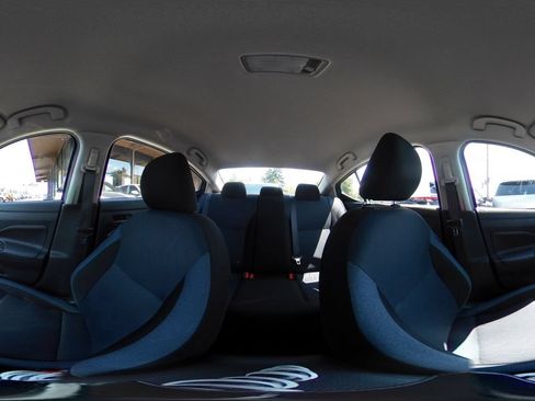 Used 2025 Nissan Versa SV FWD image 41