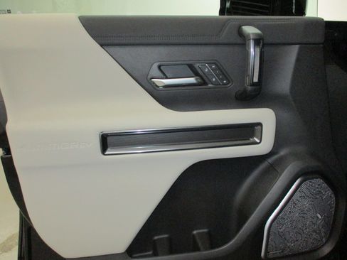 New 2026 GMC Hummer EV 2X w/ LPO, Dark Essentials Package image 14