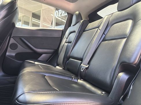 Used 2022 Tesla Model Y Performance AWD/4WD image 16