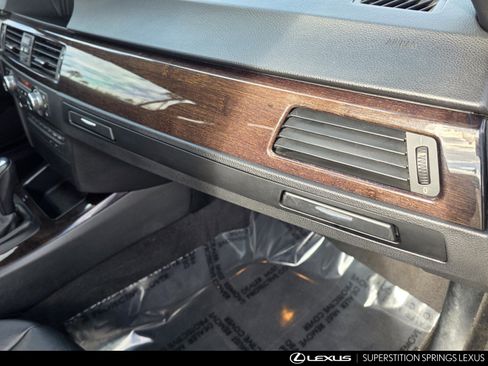 Used 2011 BMW 328i Convertible image 33