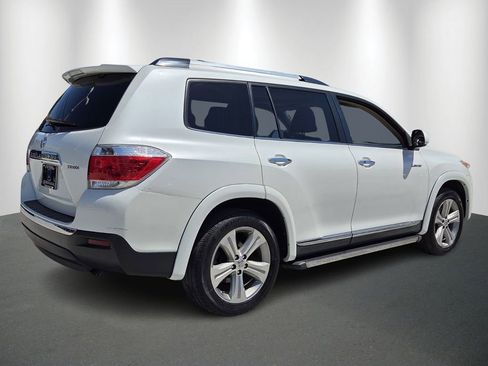 Used 2012 Toyota Highlander Limited w/ Tow Pkg image 7