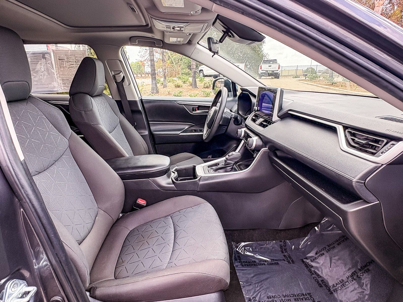 Used 2023 Toyota RAV4 XLE w/ Convenience Package FWD image 16