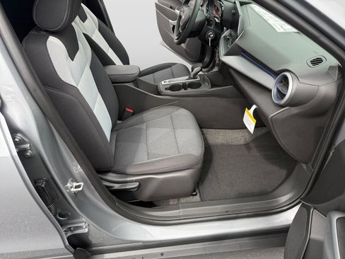 New 2026 Chevrolet Trax LS w/ LS Convenience Package FWD image 12