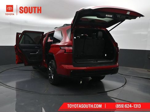 Used 2023 Toyota Sequoia Platinum AWD/4WD image 66