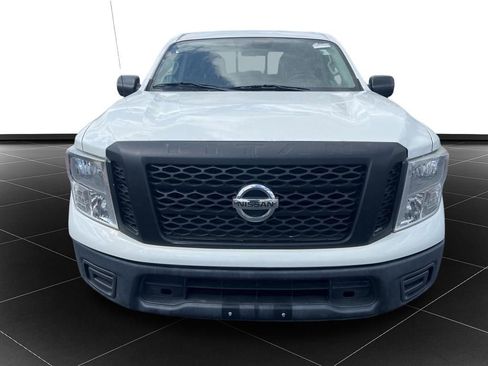 Used 2017 Nissan Titan S RWD image 8