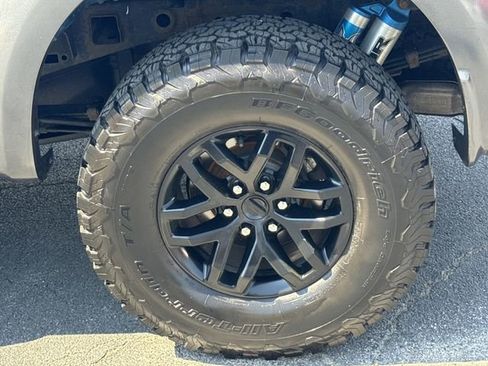 Used 2017 Ford F150 Raptor w/ Equipment Group 801A Mid AWD/4WD image 18
